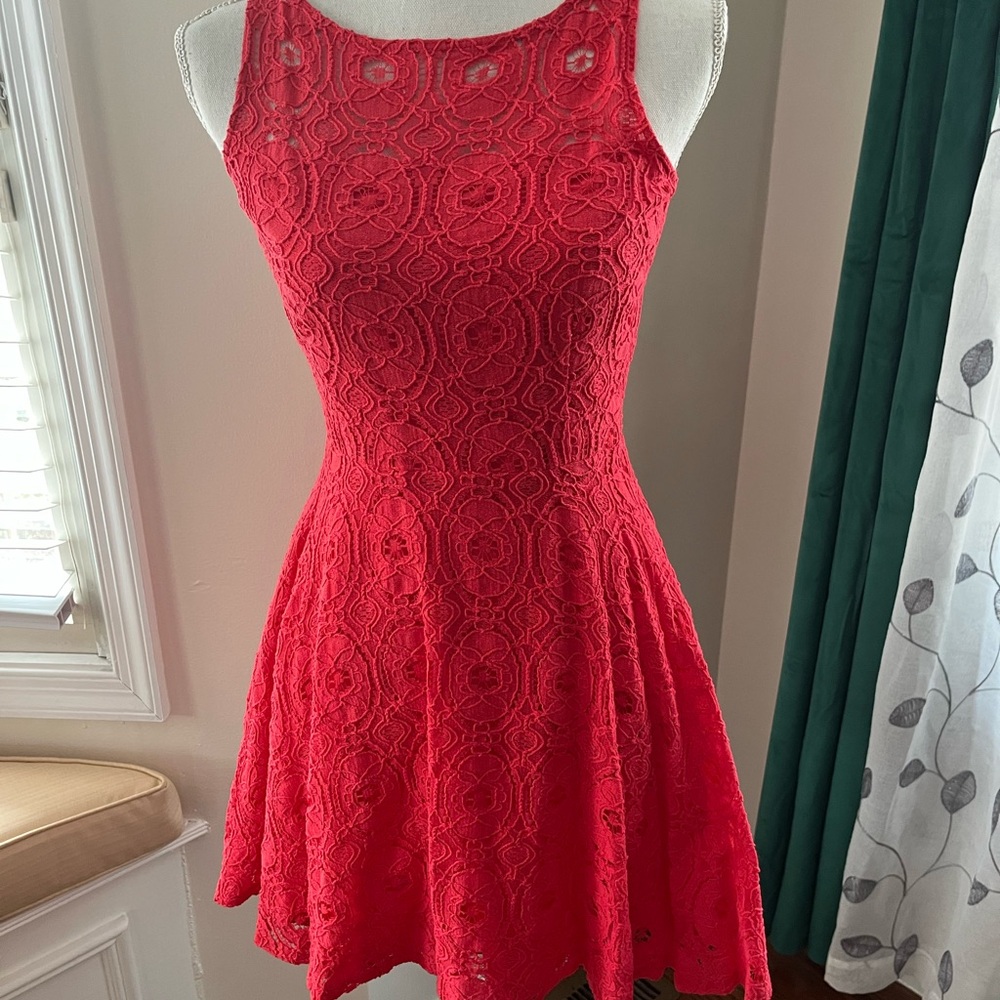 NWOT - BB Dakota Coral Lace Mini Dress